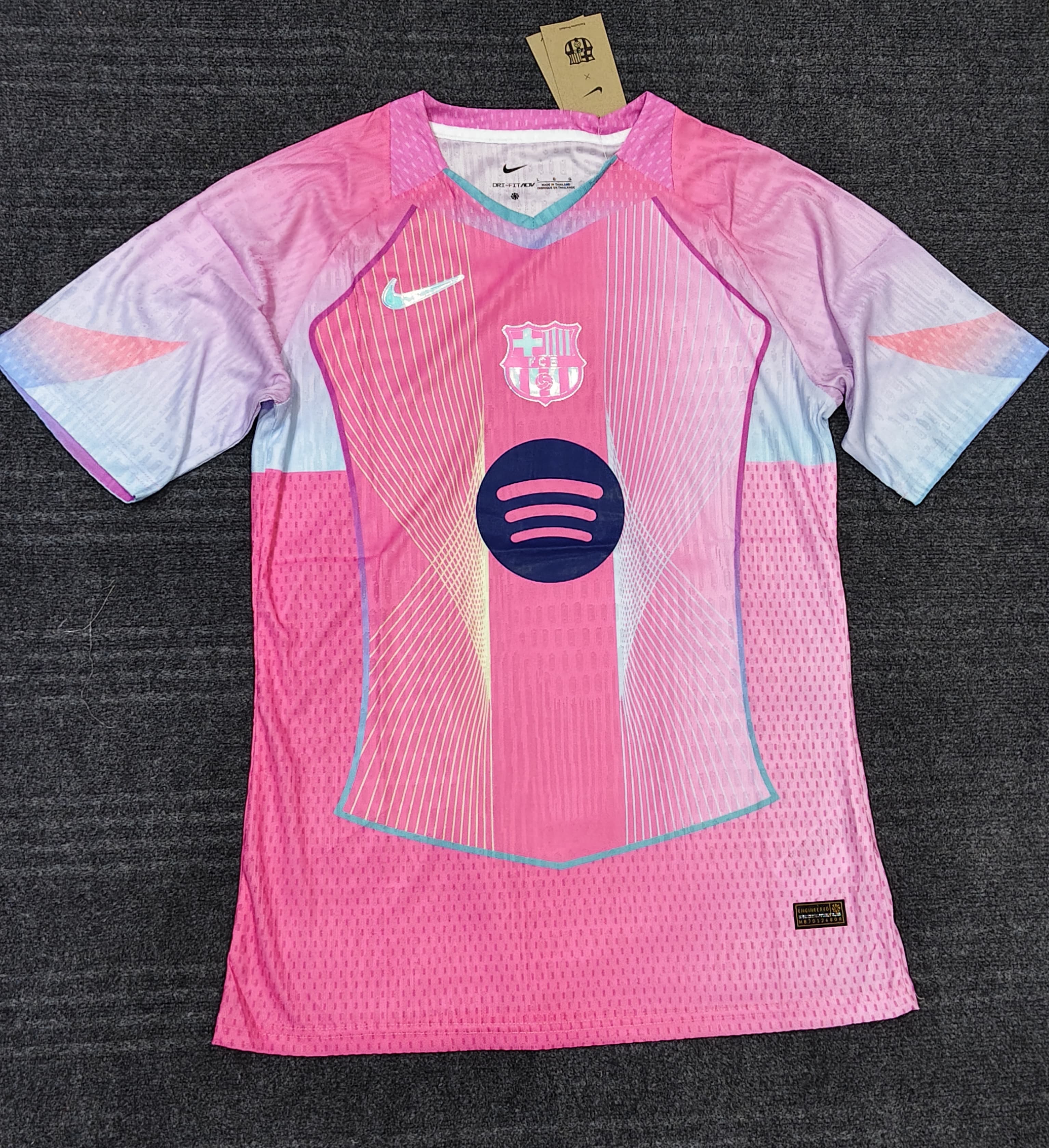 BARCELONA SPECIAL EDITION PINK FlAVOUR 2025 PLAYER VERSION